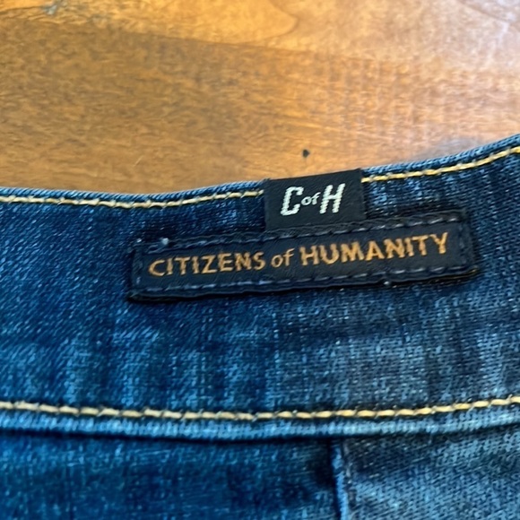 Citizen of Humanity jean Bermuda shorts, size 28 - Picture 9 of 10